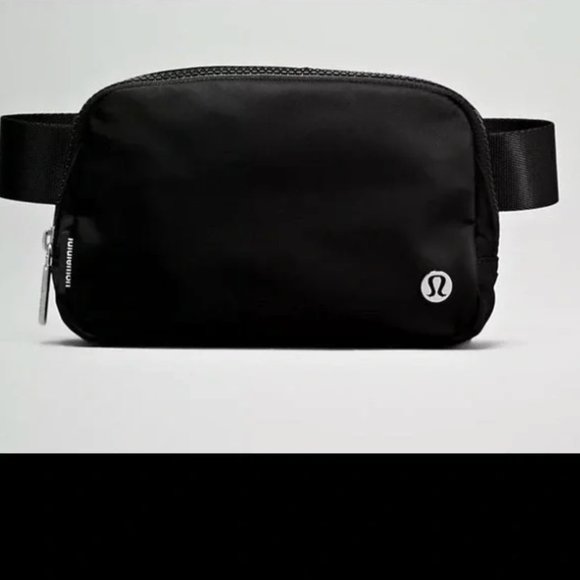 lululemon athletica Bags Lululemon Black Everywhere Belt Bag L Nwt